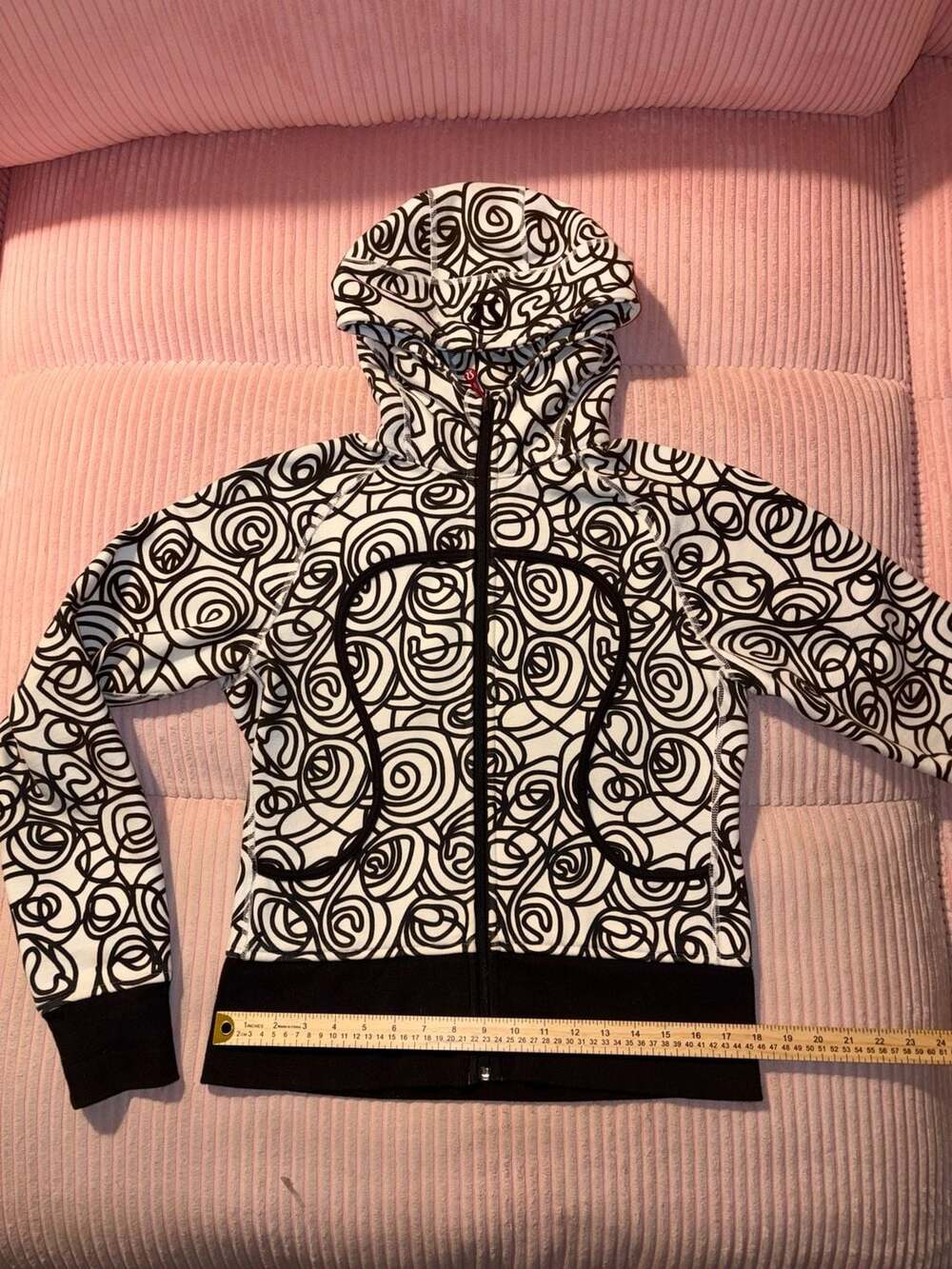 Lululemon Scuba Hoodie Black and White Abstract Swirl Rose Print